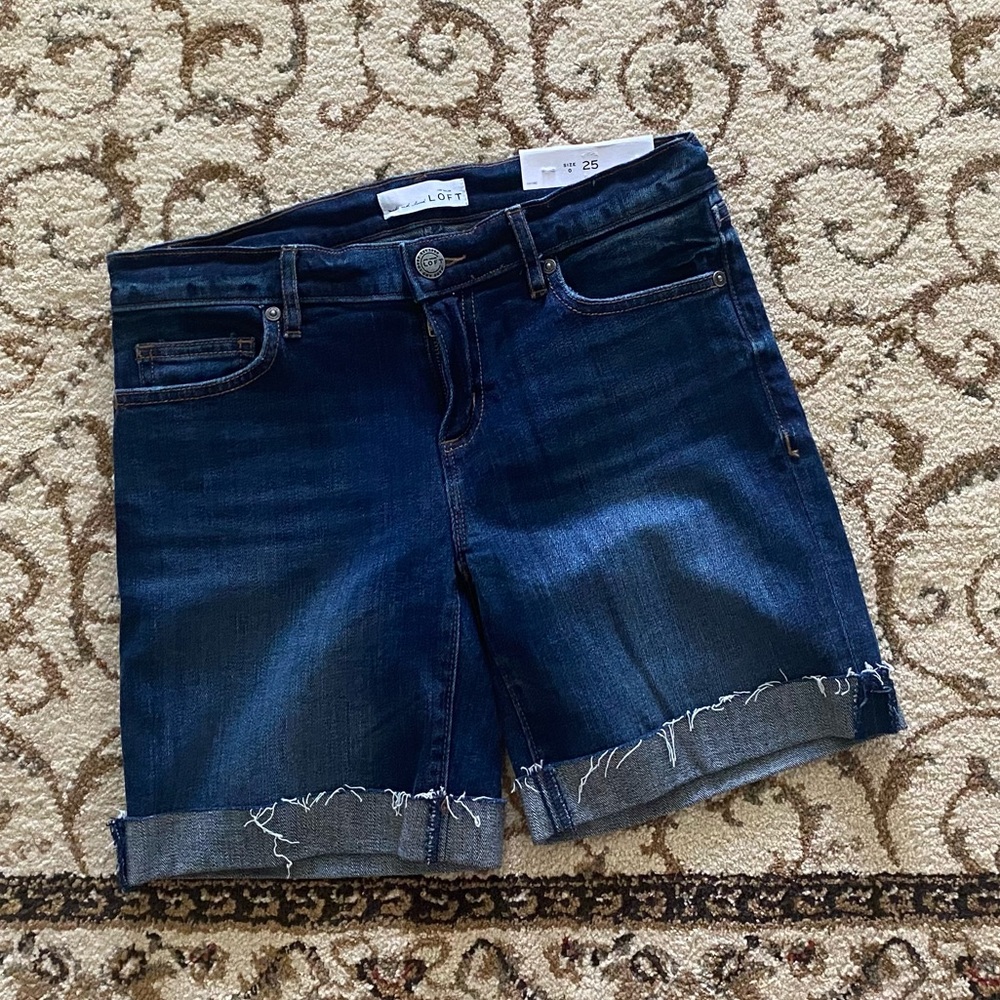 NWT Loft Bermuda Shorts - Size 0 / 25
